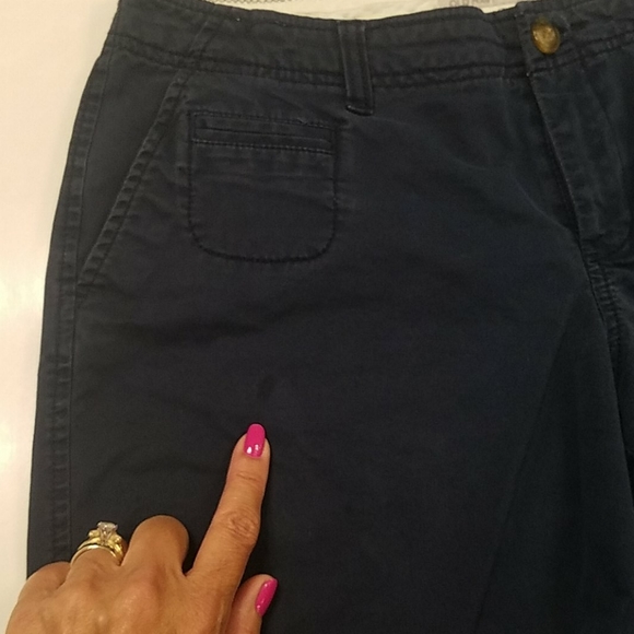 Old Navy Women's Shorts - Picture 5 of 5